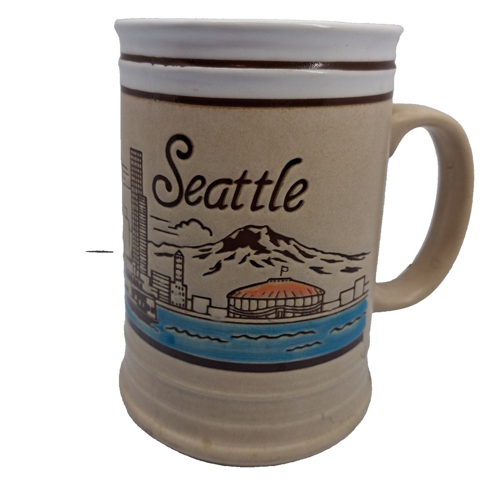 Vtg 1980s SEATTLE Skyline Stoneware Souvenir Coffee Mug JAPAN Smith Western